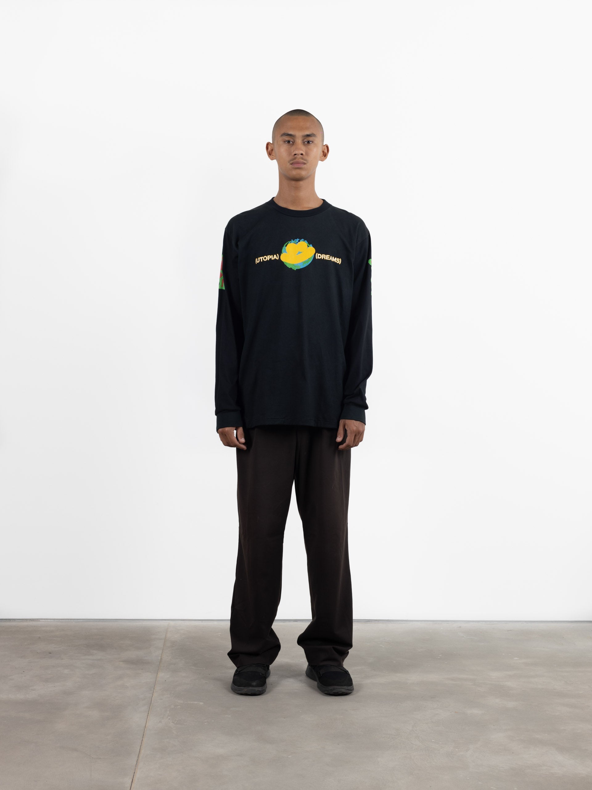 Utopia Dreams Long Sleeve T-Shirt Black