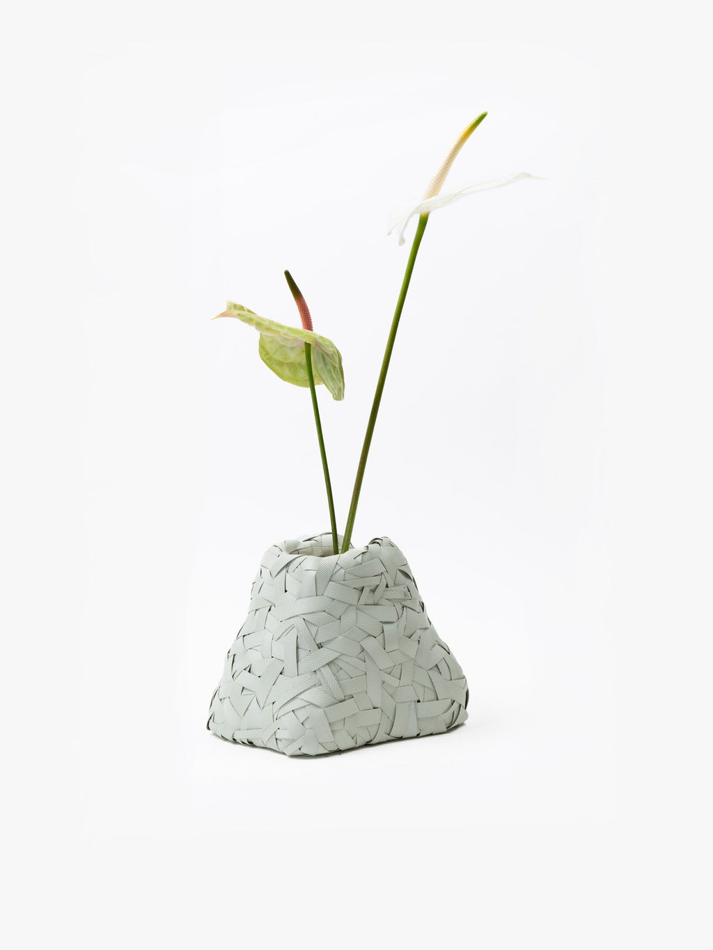 Recycled Plastic Woven Ecology Vase White